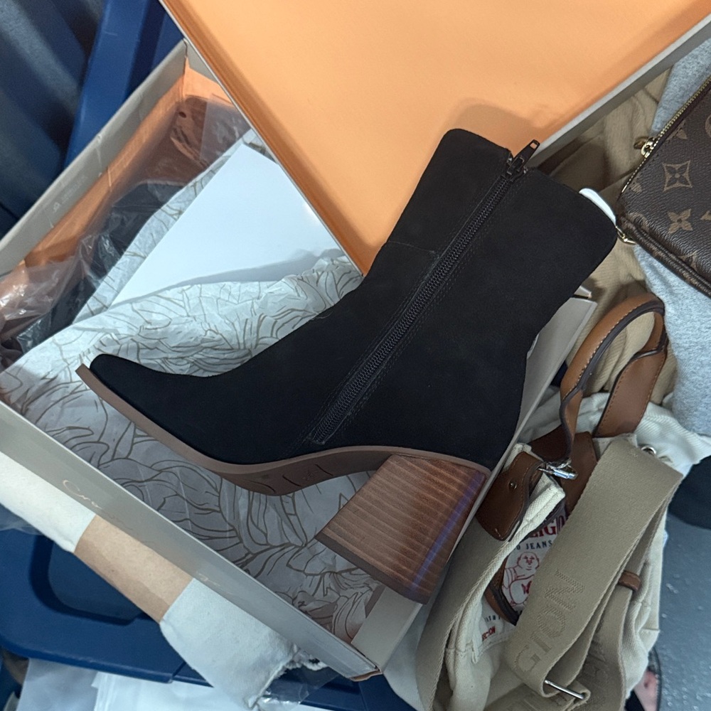 Crown Vintage Black Heeled Boots